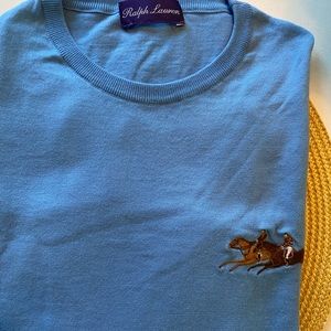 Ralph Lauren purple label. Top/light sweater. Size small.